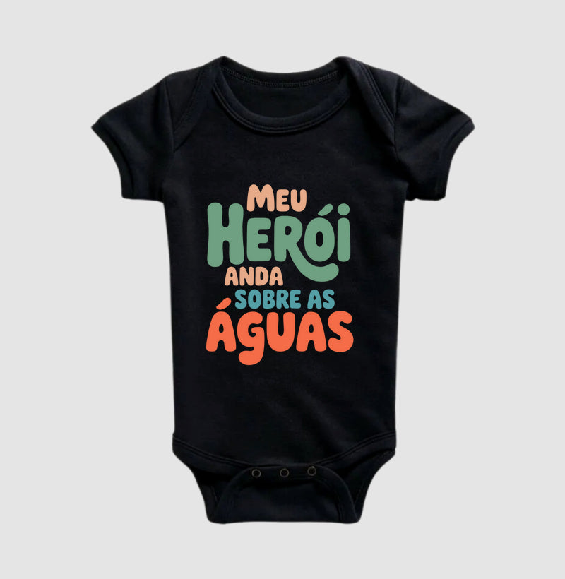 Meu herói anda sobre as águas